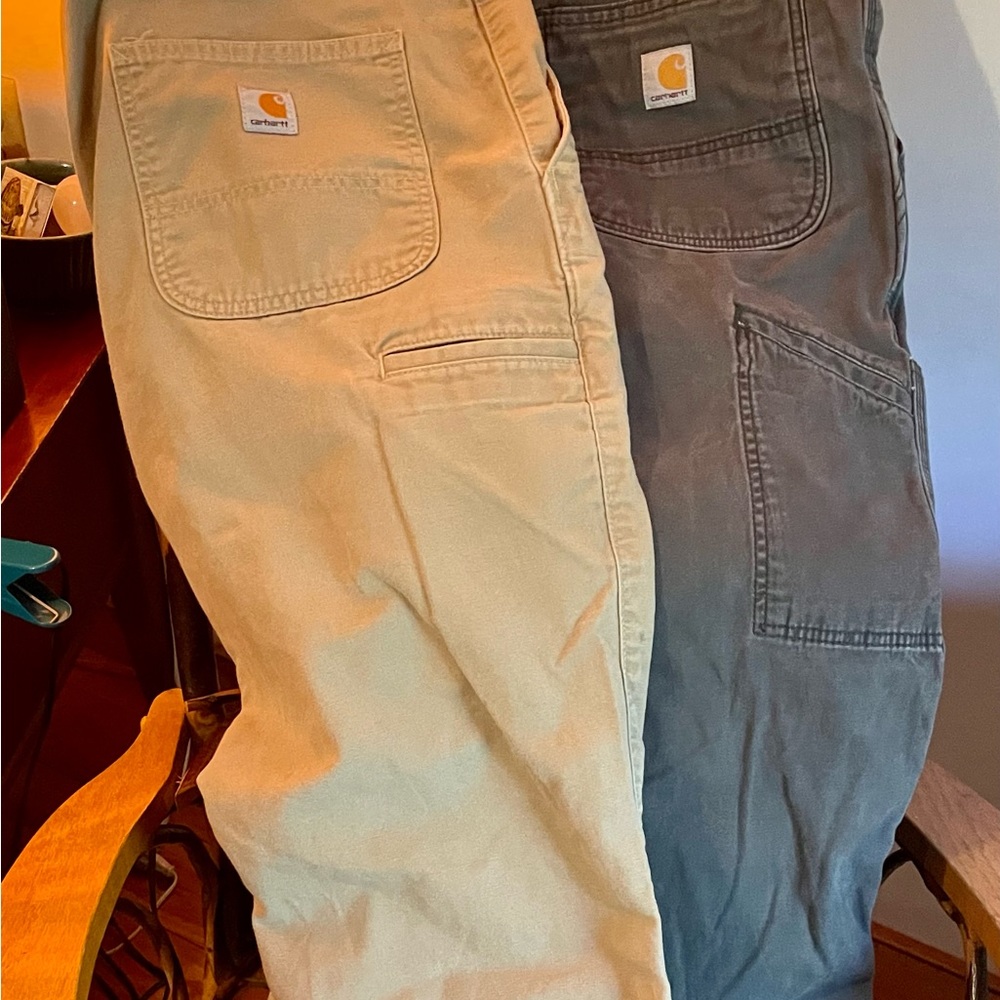2 PR M’s 40x30 CARHART WORK PANTS!!! Pre-worn EXCEL. COND. BROKEN IN & SOFT $40!